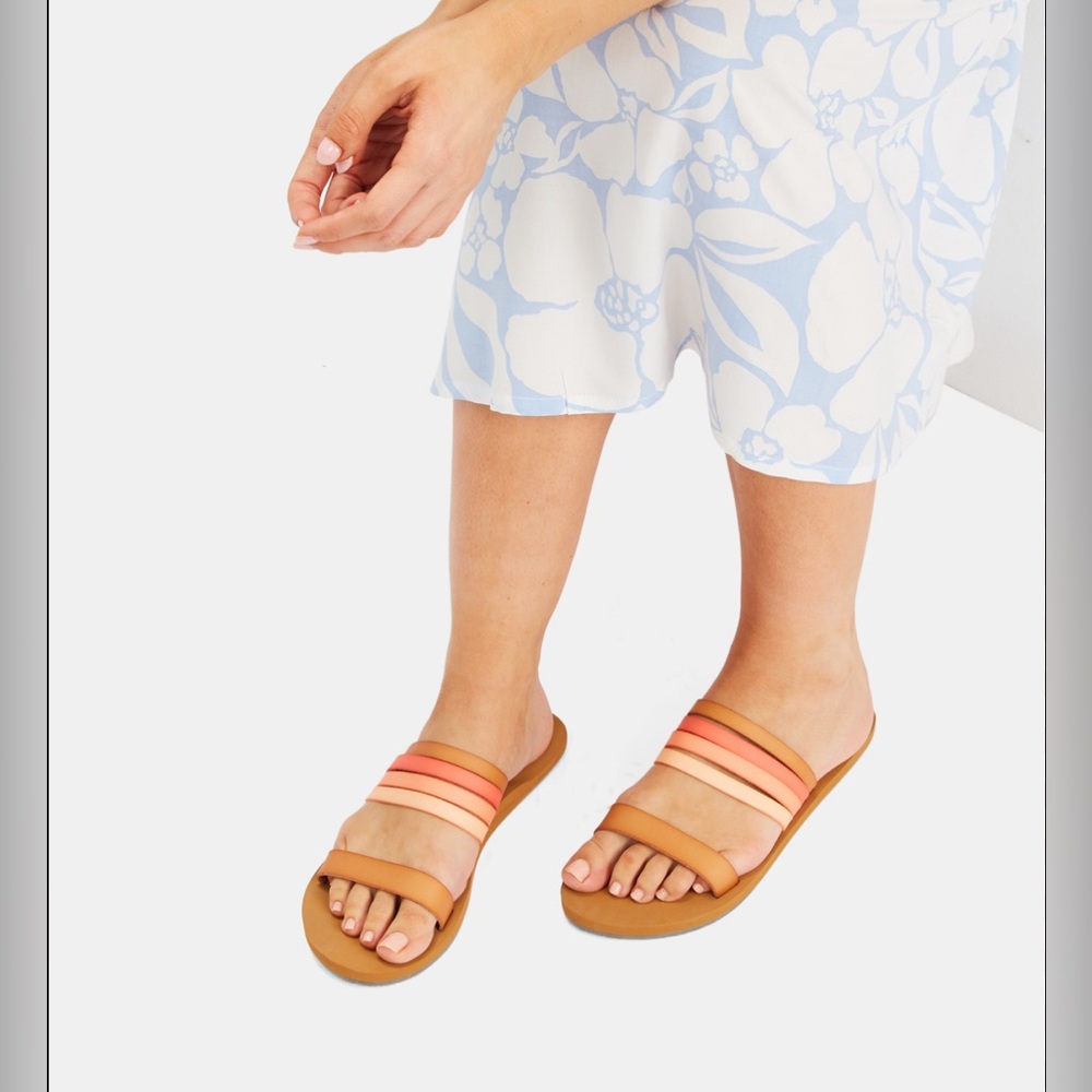 NWT Billabong Women’s Sunny Isles Sandals with Gradient Coral Straps in Size 7